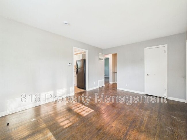 Building Photo - 6149 Agnes Ave