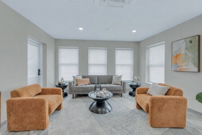 Foto del edificio - 377 Cummins Hwy