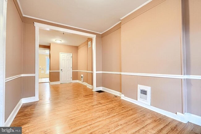 Foto del edificio - 2715 E Monument St