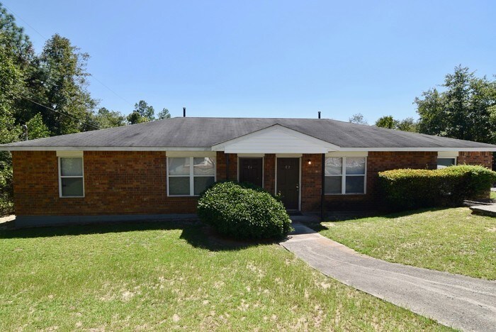 Primary Photo - Updated 2 Bedroom Duplex - Pet Friendly!