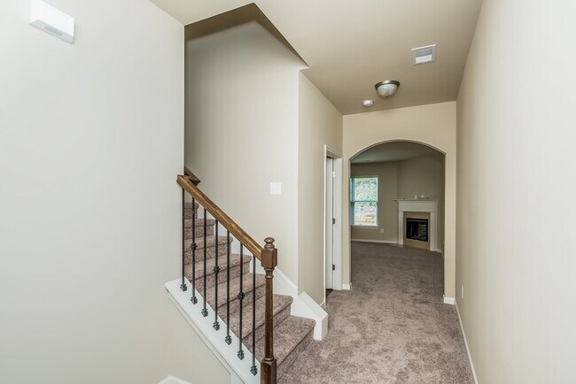 Foto del edificio - 258 Stillwood Dr