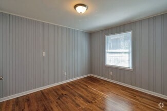 Building Photo - 2284 Beecher Rd SW
