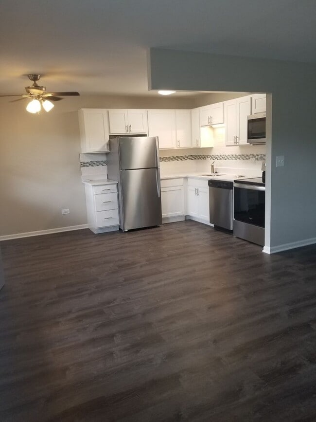 Interior Photo - Village Park Apartments, LLC