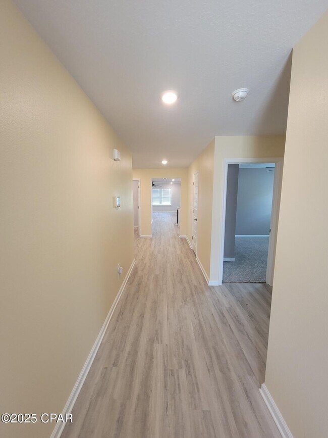 Foto del edificio - 6585 Slabinski Ln