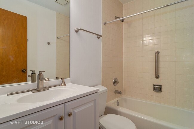 Foto del edificio - 205 Glasgow Ln