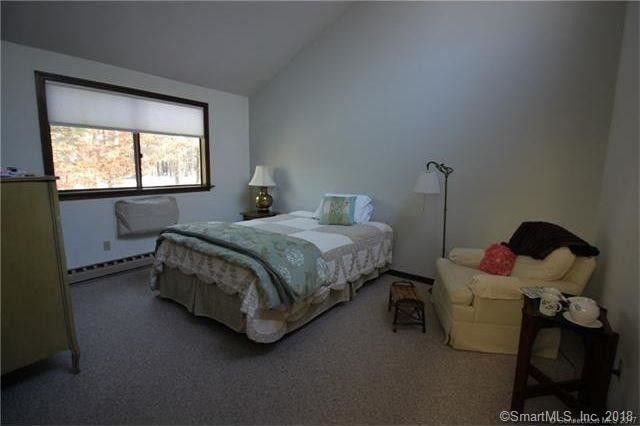 Building Photo - 260 Cliffside Dr