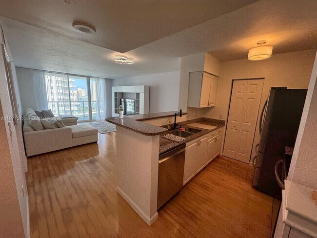 Foto del edificio - 1155 Brickell Bay Dr