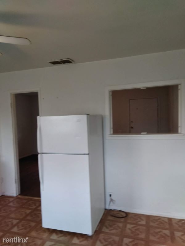 Building Photo - 3 br, 1 bath House - 1411 New Haven