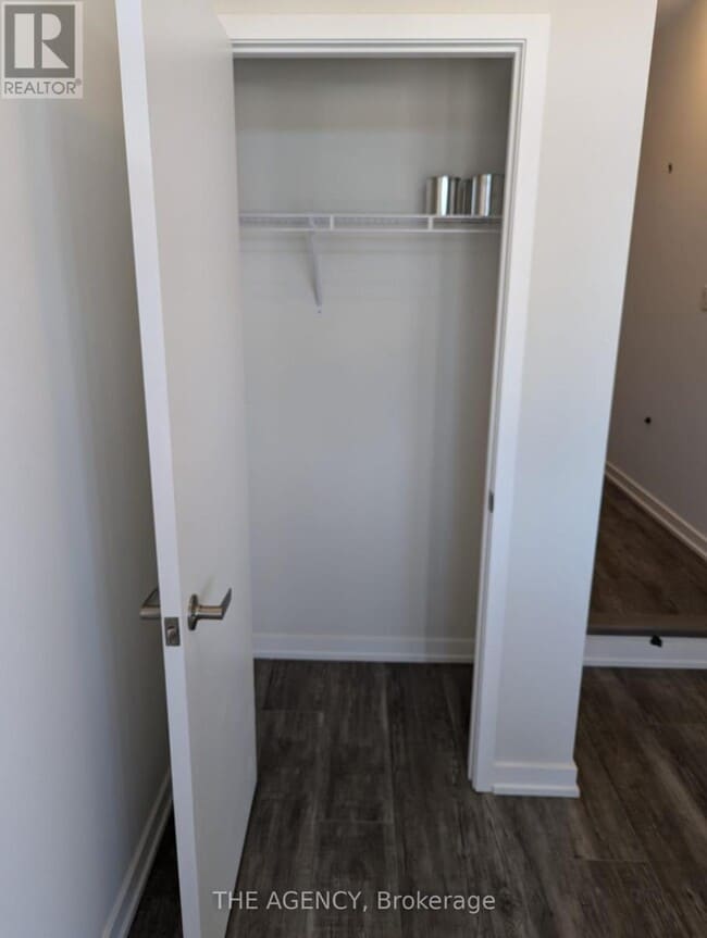 Building Photo - 2036 Horace Duncan Cres