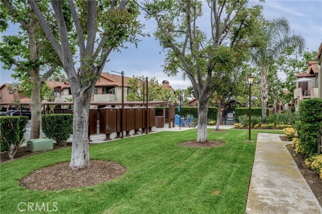 Foto del edificio - 68 Flor De Sol