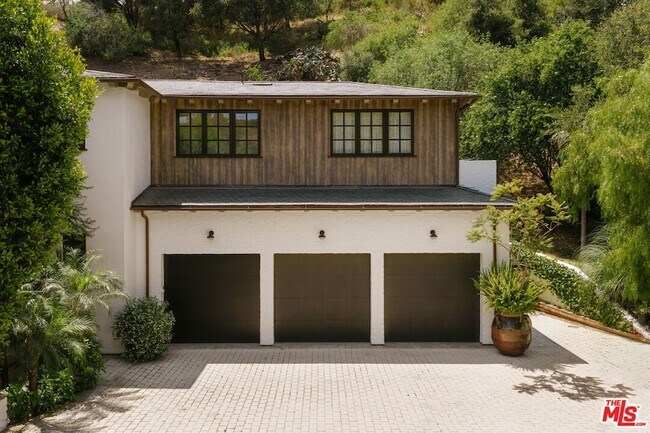 Foto del edificio - 1105 Rivas Canyon Rd