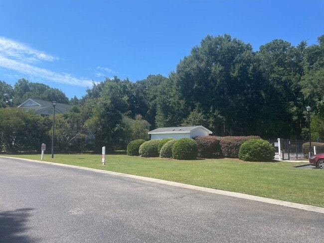 Building Photo - 129 Egret Run Ln