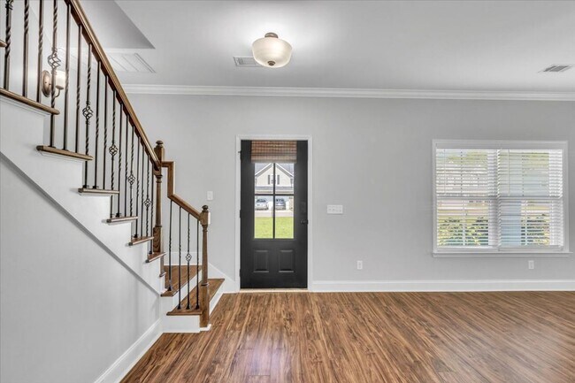 Building Photo - Beautiful 4 Bed/3.5 Bath Home in Kenmare!