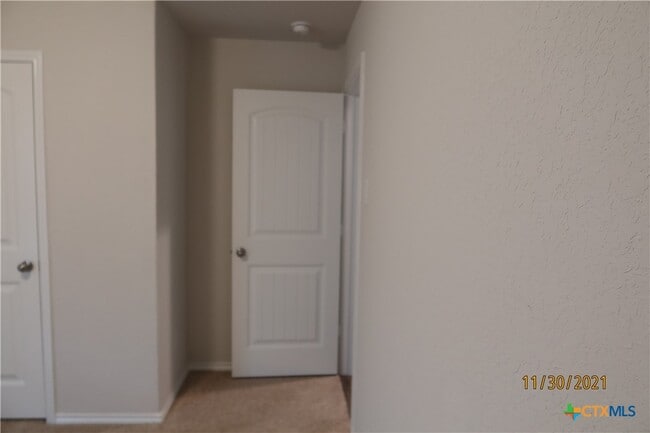 Building Photo - 809 Margay Lp