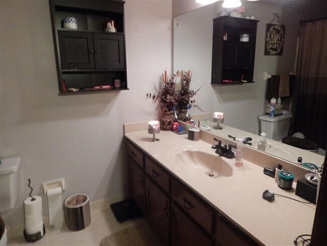 Foto del edificio - 2960 New London