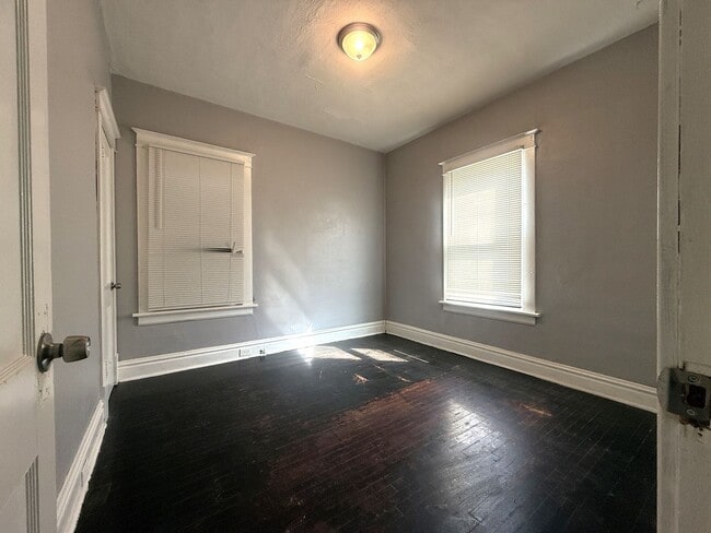 Building Photo - 2 bedroom - Cozy Cottage - Baden