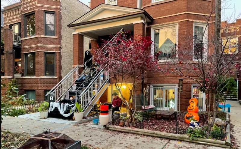Foto principal - 2505 N Hamlin Ave