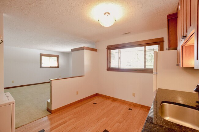 Building Photo - 5800 Main Point Blvd
