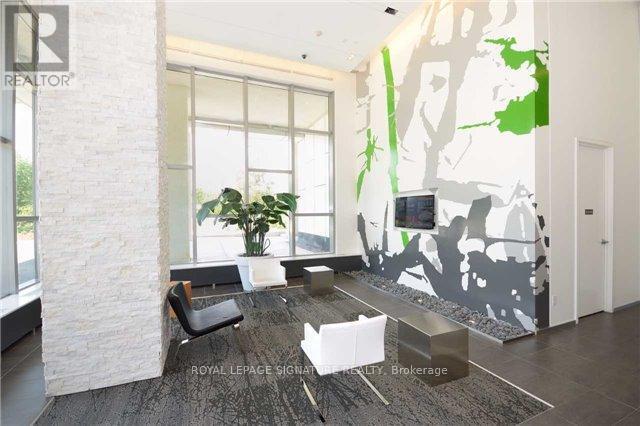 Building Photo - 360 Square One Dr
