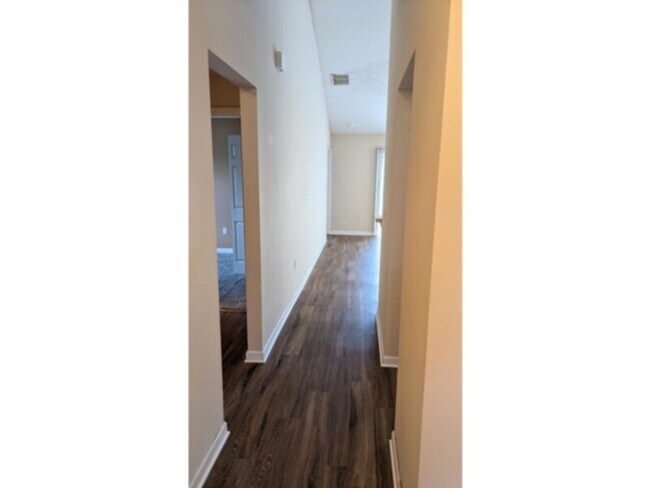 Foto del edificio - Duplex in Southern Palm Coast - 50% OFF 1st Month's Rent