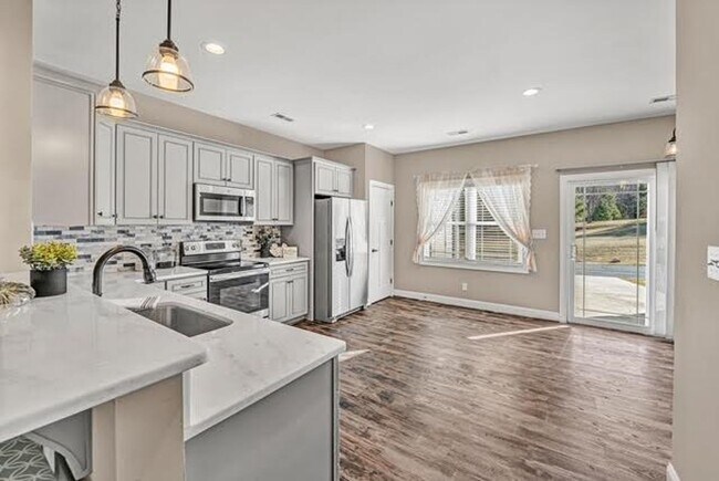 Foto del edificio - 318 Meridian St