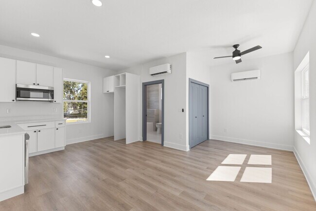 Foto del edificio - 2523 13th Ave N