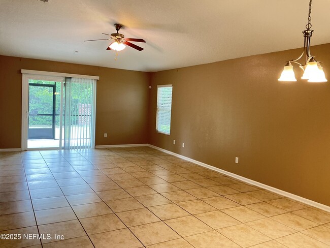 Building Photo - 13684 Chipperfield Ln