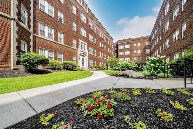 Building Photo - Lewis Manor Apartments