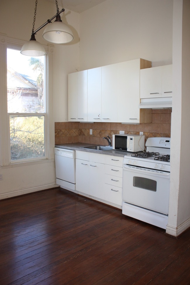 Building Photo - 235 N Plumas St