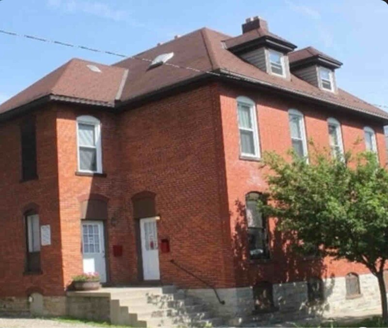 1454 1/2 Hunter Ave, Columbus, OH 43201 Room for Rent in Columbus, OH