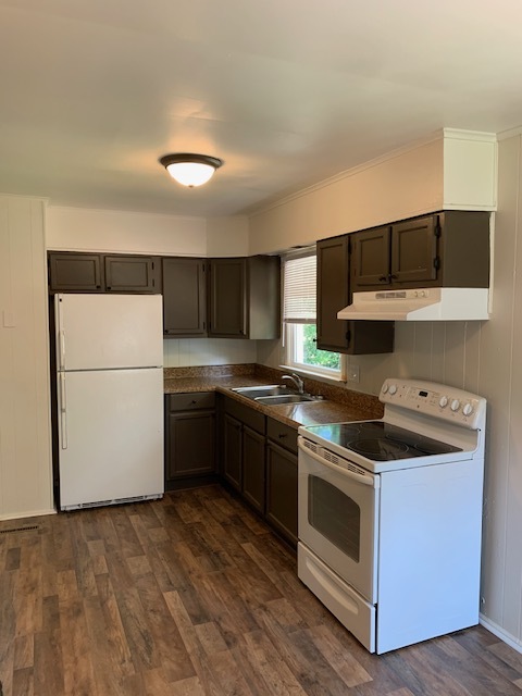 Kitchen - 1424 Redd Shop Rd