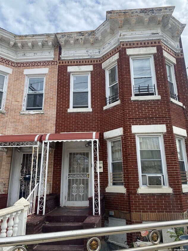 Primary Photo - 112-35 Dillon St