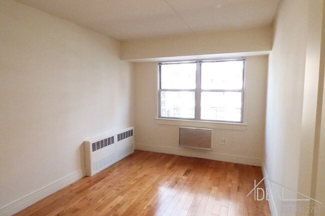 Building Photo - 227 Schermerhorn St