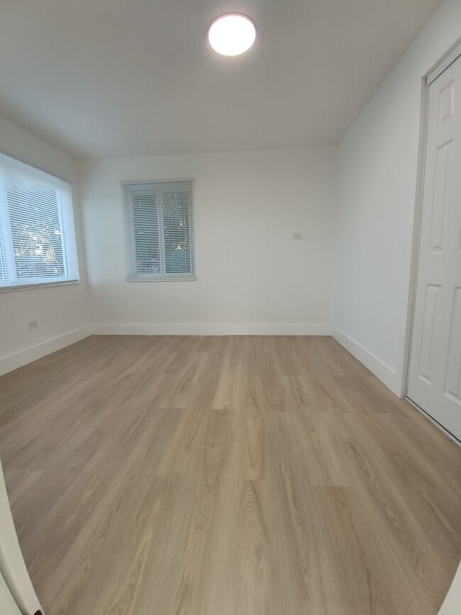 Building Photo - 15459 Hayes Ln