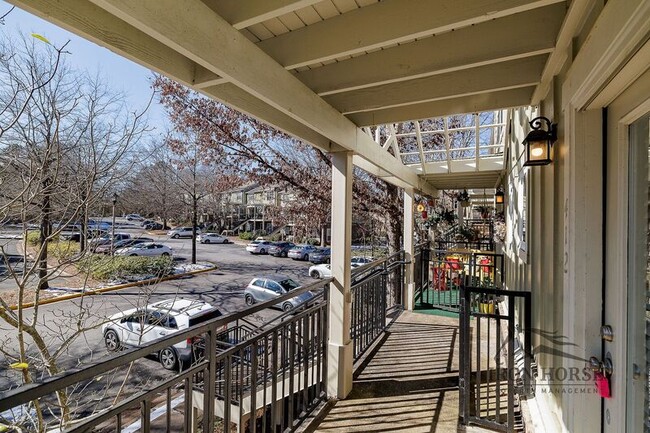 Foto del edificio - 490 S Barnett Shoals Rd