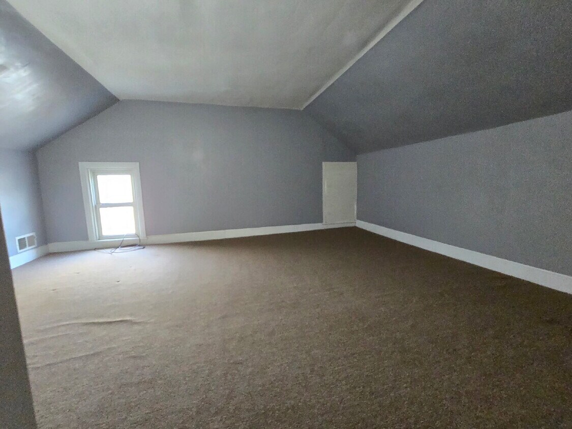 Primary Photo - 209 Lincoln St