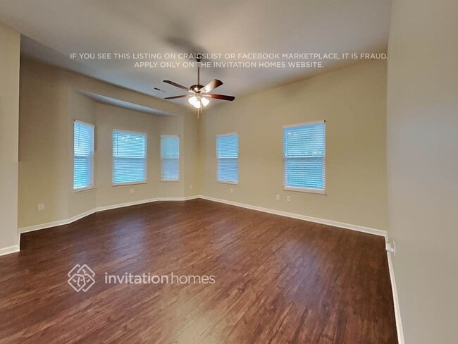 Foto del edificio - 8216 Kerrybrook Cir