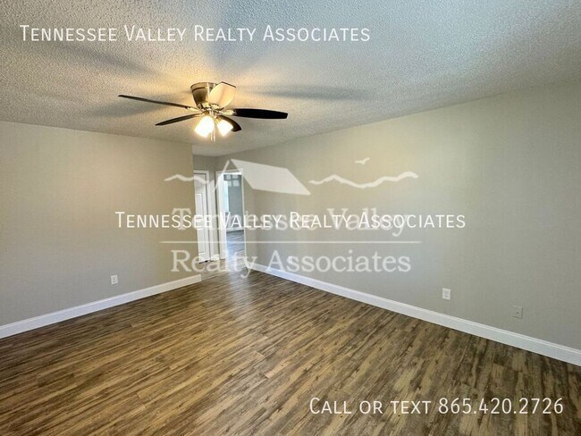 Foto del edificio - 997 Kirk Ave