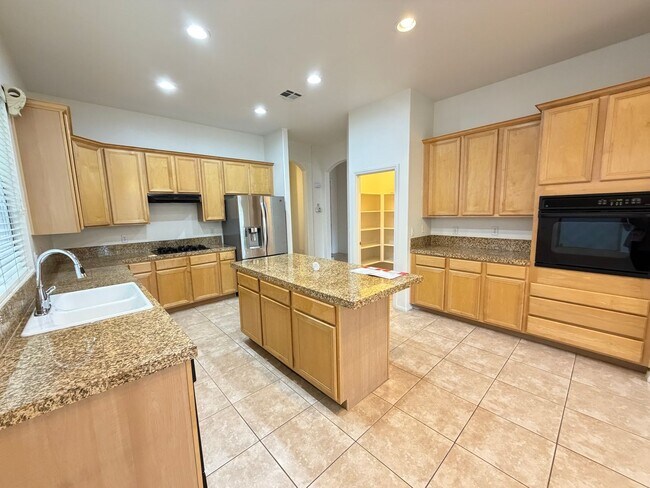 Foto del edificio - 10689 Arundel Ave