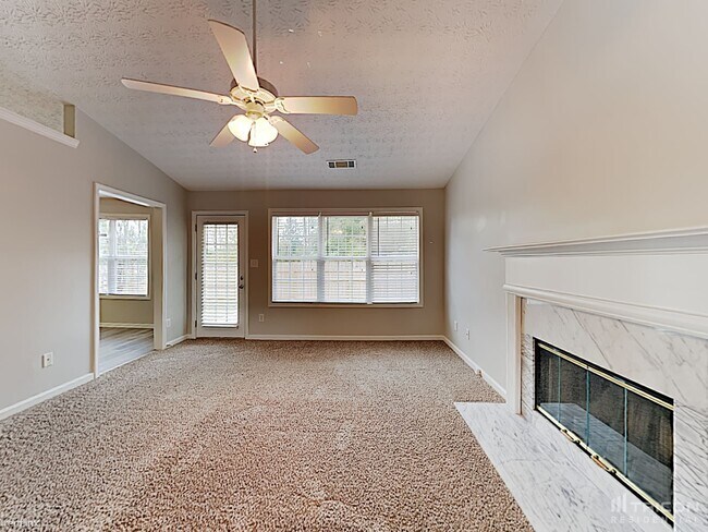 Building Photo - 640 James Ridge Dr