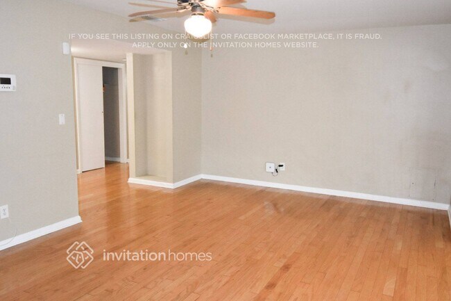 Building Photo - 1111 N Parsons Ave