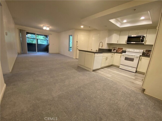 Foto del edificio - 2800 Keller Dr