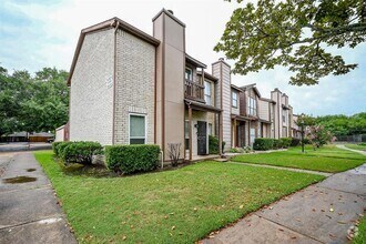 Building Photo - 12300 Brookglade Cir