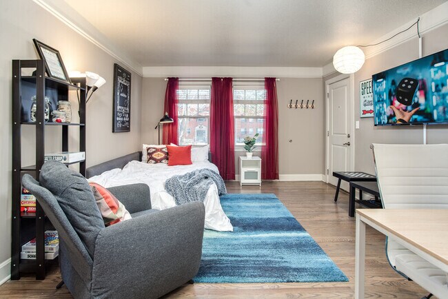 Foto del edificio - 4419 Roanoke Pkwy