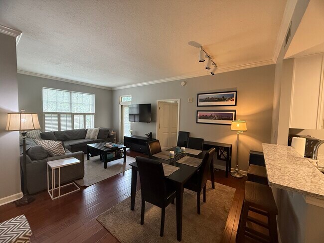 Foto del edificio - 1101 Juniper St NE