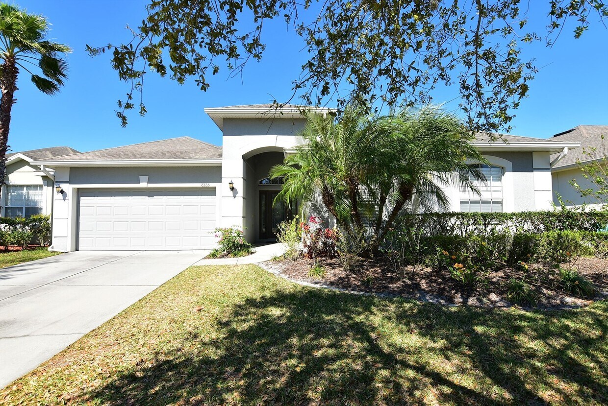 Primary Photo - WOW!!! Vista Lakes 4br 2ba POOL HOME in GA...