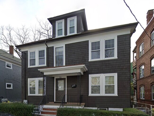 Building Photo - 72 Belden St