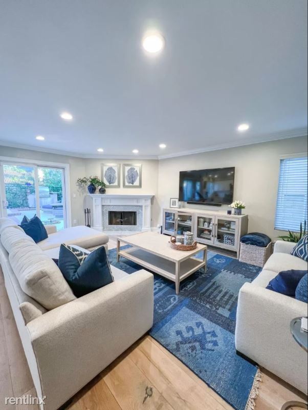 Building Photo - 4 br, 3.5 bath House - 5442 Alfonso Dr