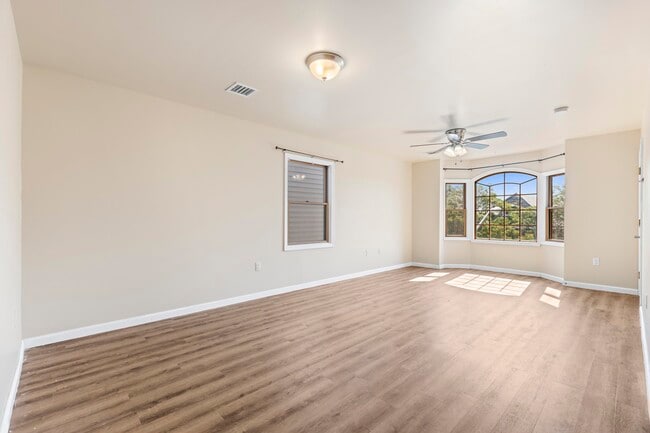 Foto del edificio - 765 Ocean Ave