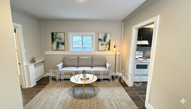 Building Photo - 292 Welland Ave